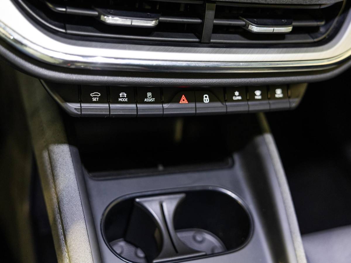 Škoda Enyaq iV Skoda Enyaq iV 80 SOH 92% / 204pk / Panorama dak / Achteruitrij camera /