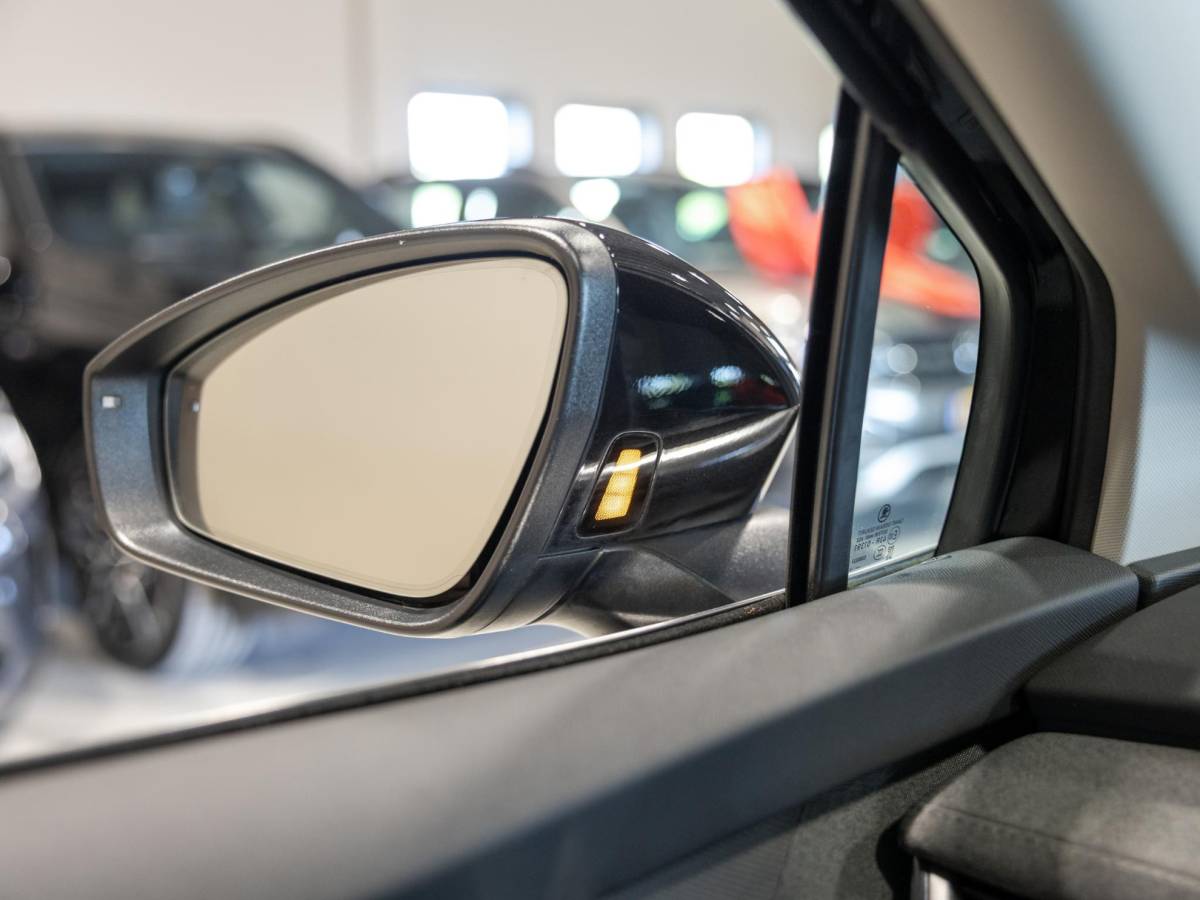 Škoda Enyaq iV Skoda Enyaq iV 80 SoH 91% / 204pk / Trekhaak / Panorama dak / Head-up display /