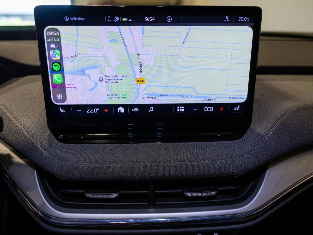 Škoda Enyaq iV Skoda Enyaq iV 80 SoH 91% / 204pk / Trekhaak / Panorama dak / Head-up display /