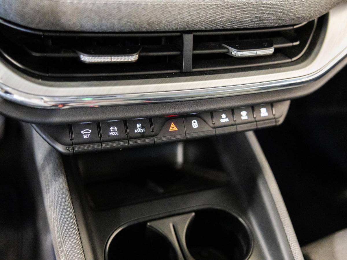 Škoda Enyaq iV Skoda Enyaq iV 80 SoH 91% / 204pk / Trekhaak / Panorama dak / Head-up display /