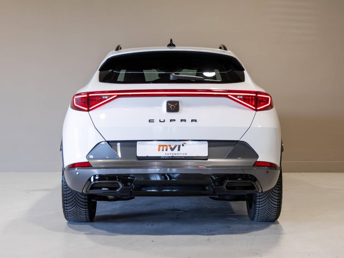 CUPRA Formentor CUPRA Formentor 1.5 TSI Business Edition Plus / 150pk / Achteruitrij camera / Sfeerverlichting / Adaptieve cruise control /
