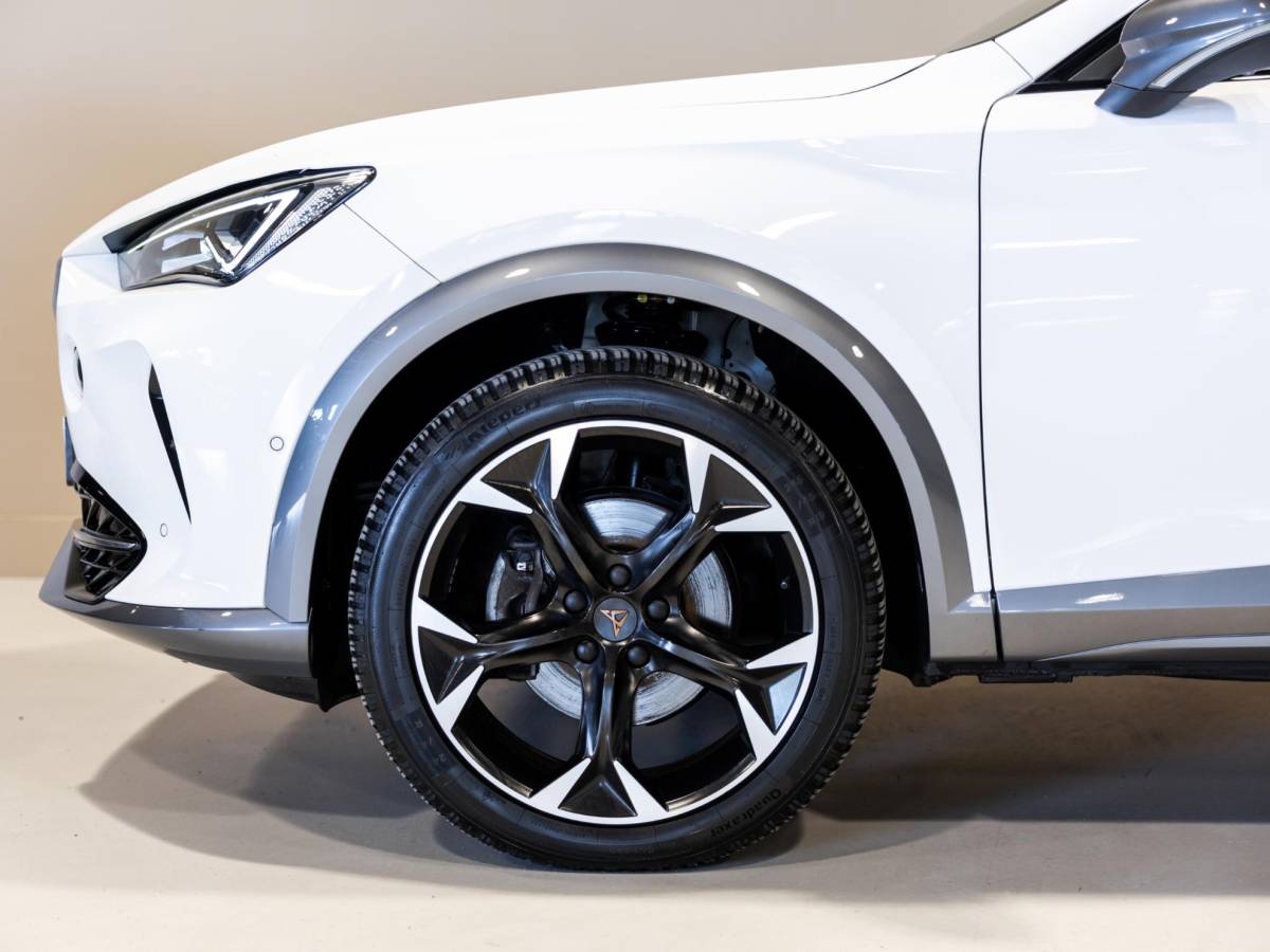 CUPRA Formentor CUPRA Formentor 1.5 TSI Business Edition Plus / 150pk / Achteruitrij camera / Sfeerverlichting / Adaptieve cruise control /