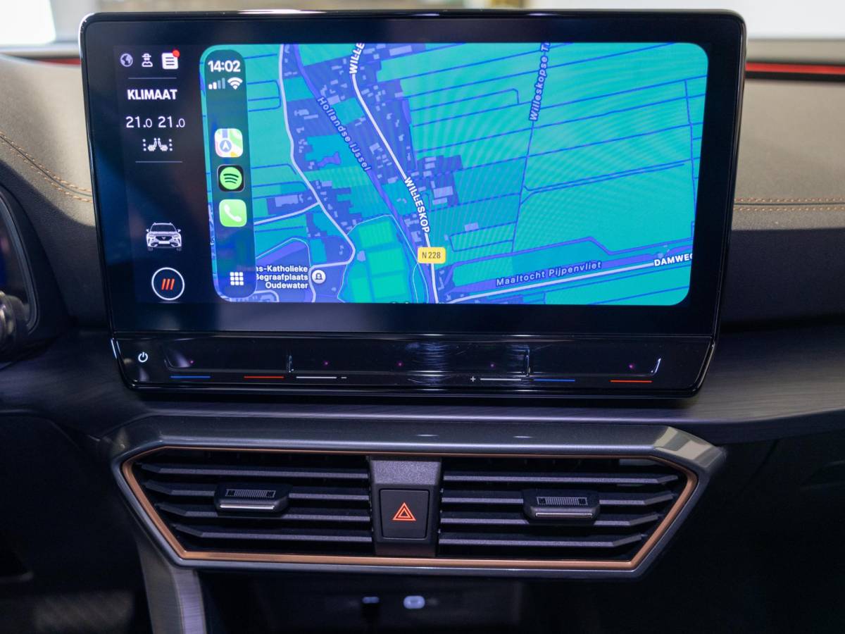 CUPRA Formentor CUPRA Formentor 1.5 TSI Business Edition Plus / 150pk / Achteruitrij camera / Sfeerverlichting / Adaptieve cruise control /