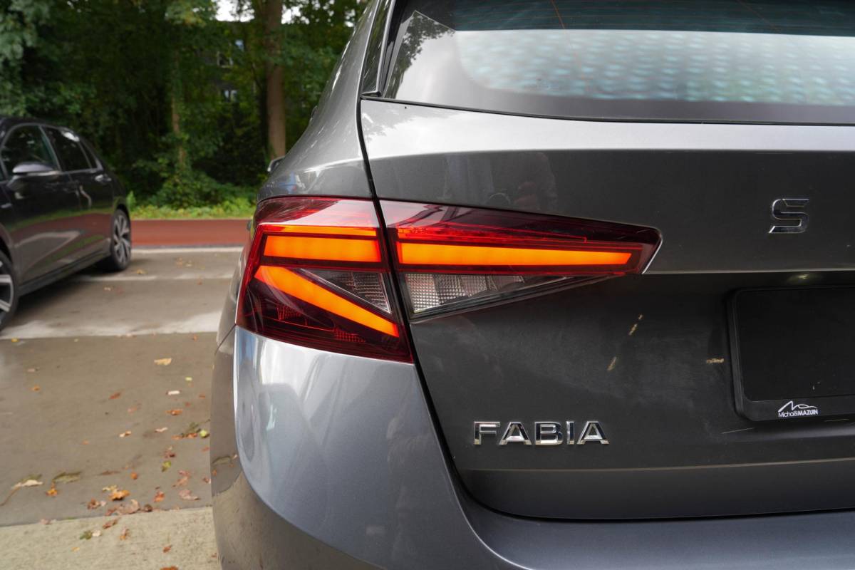 Škoda Fabia Skoda Fabia 1.0 TSI Business Edition | Automaat | Carplay | Camera