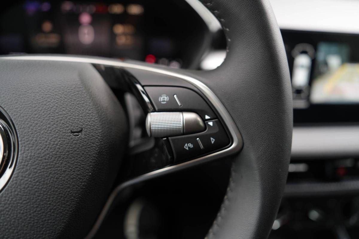 Škoda Fabia Skoda Fabia 1.0 TSI Business Edition | Automaat | Carplay | Camera