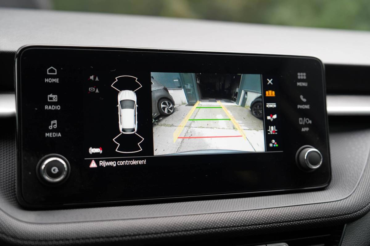 Škoda Fabia Skoda Fabia 1.0 TSI Business Edition | Automaat | Carplay | Camera