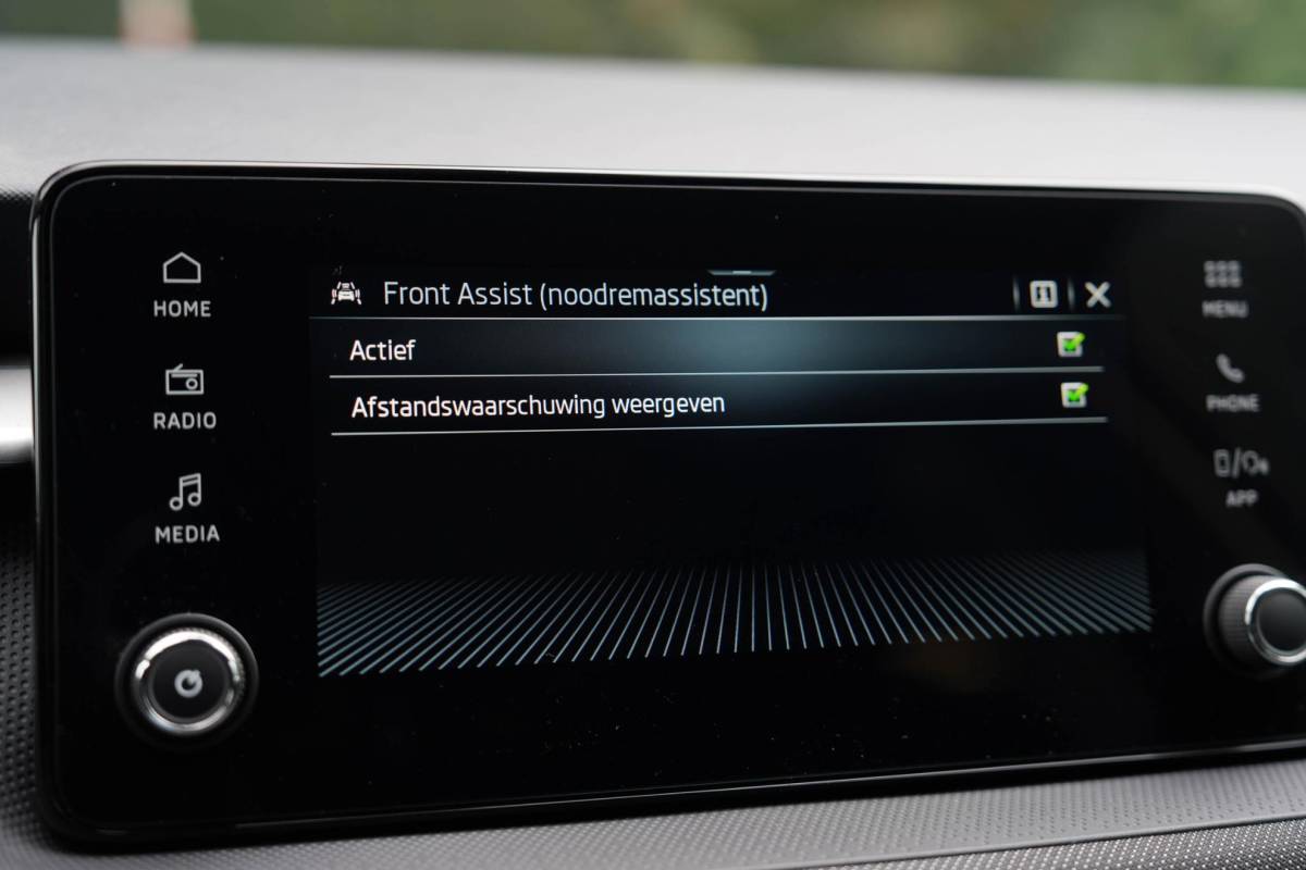 Škoda Fabia Skoda Fabia 1.0 TSI Business Edition | Automaat | Carplay | Camera