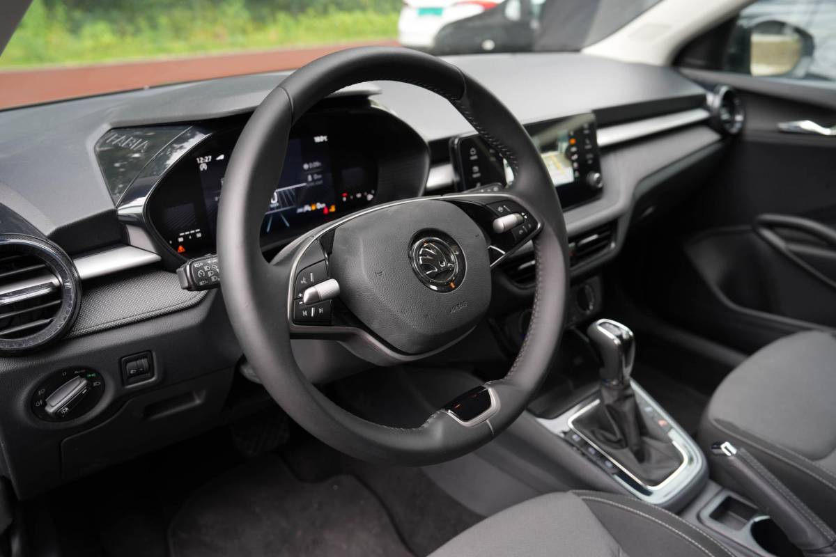 Škoda Fabia Skoda Fabia 1.0 TSI Business Edition | Automaat | Carplay | Camera
