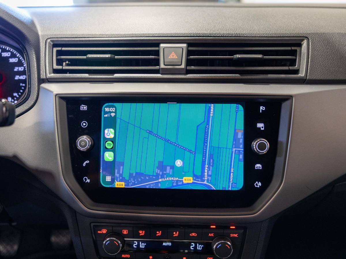 SEAT Ibiza SEAT Ibiza 1.0 TSI Style Business Intense / 95pk / Achteruitrij camera / Groot scherm / Klimaatregeling /