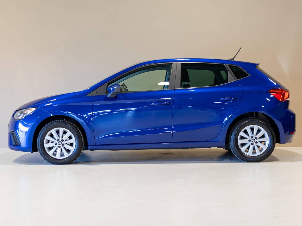 SEAT Ibiza SEAT Ibiza 1.0 TSI Style Business Intense / 95pk / Achteruitrij camera / Groot scherm / Klimaatregeling /