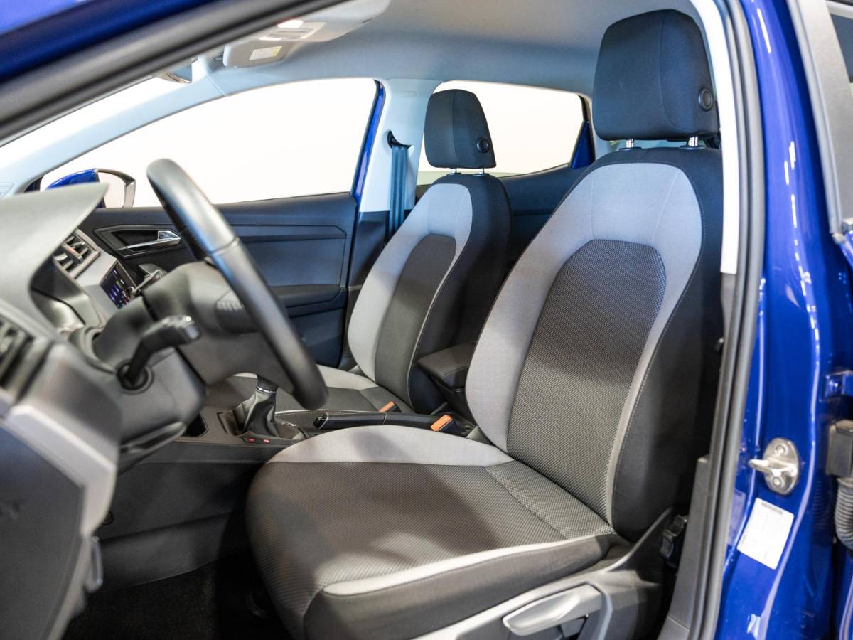 SEAT Ibiza SEAT Ibiza 1.0 TSI Style Business Intense / 95pk / Achteruitrij camera / Groot scherm / Klimaatregeling /
