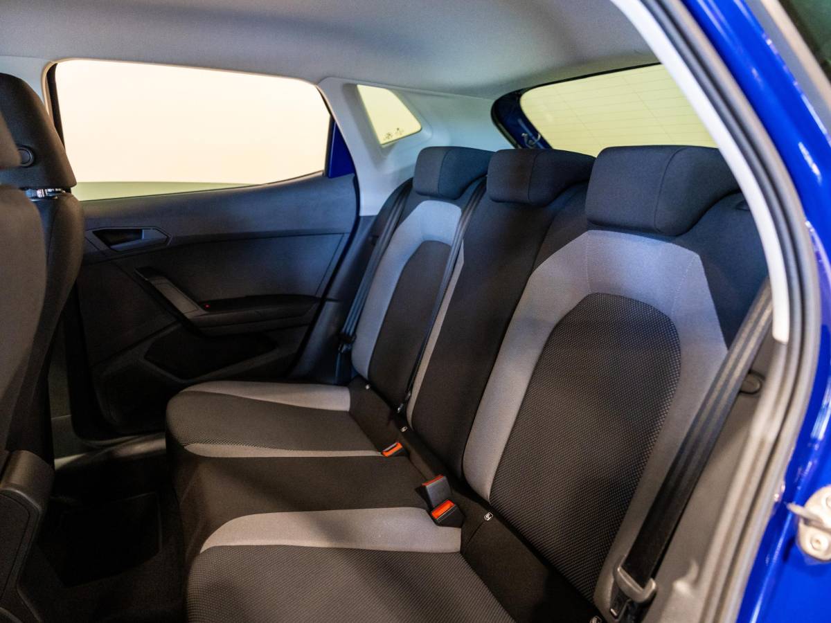 SEAT Ibiza SEAT Ibiza 1.0 TSI Style Business Intense / 95pk / Achteruitrij camera / Groot scherm / Klimaatregeling /
