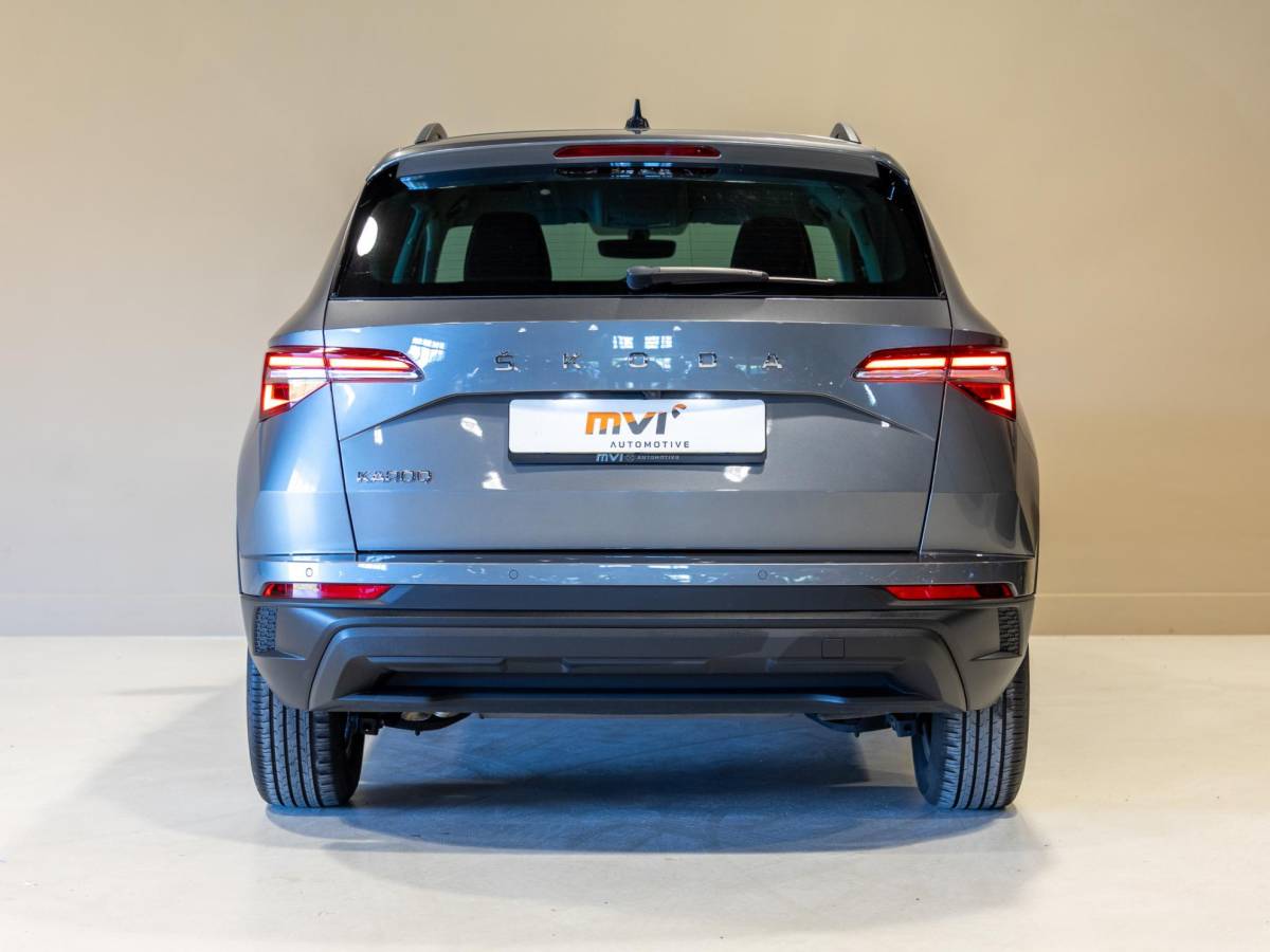 Škoda Karoq Skoda Karoq 1.5 TSI ACT Business Edition / 150pk / Achteruitrij camera / Adaptieve cruise control / Automatische klimaatregeling /