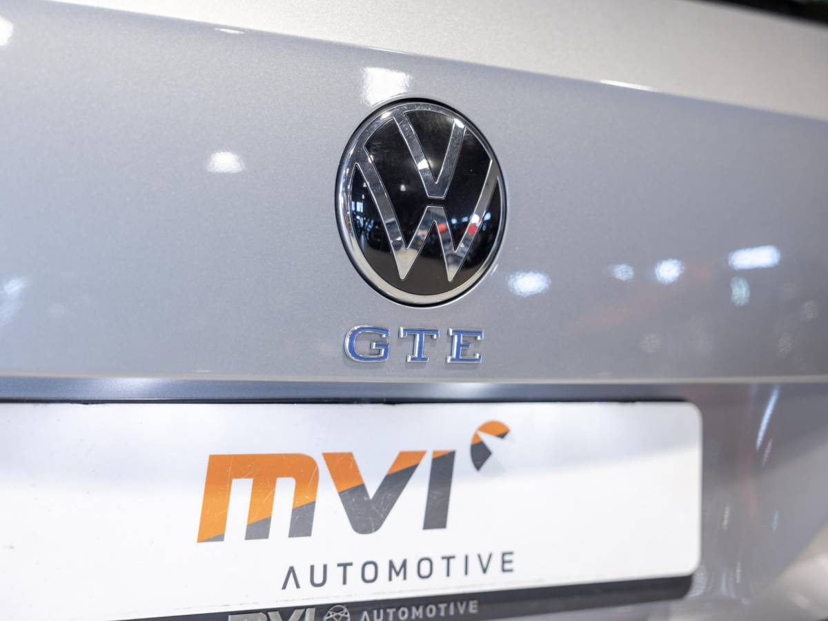 Volkswagen Passat Volkswagen Passat Variant 1.4 TSI PHEV GTE Business SoH 93% / 218pk / Panorama dak / Head-up display / Achteruitrij camera /