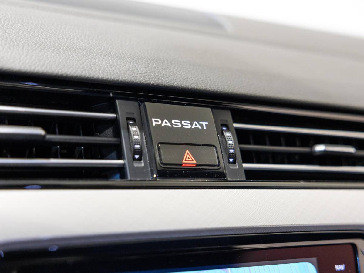 Volkswagen Passat Volkswagen Passat Variant 1.4 TSI PHEV GTE Business SoH 93% / 218pk / Panorama dak / Head-up display / Achteruitrij camera /