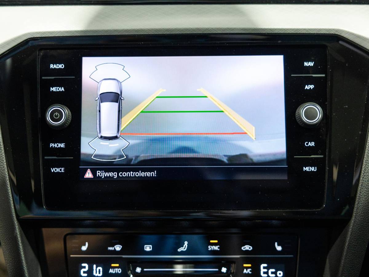 Volkswagen Passat Volkswagen Passat Variant 1.4 TSI PHEV GTE Business SoH 93% / 218pk / Panorama dak / Head-up display / Achteruitrij camera /