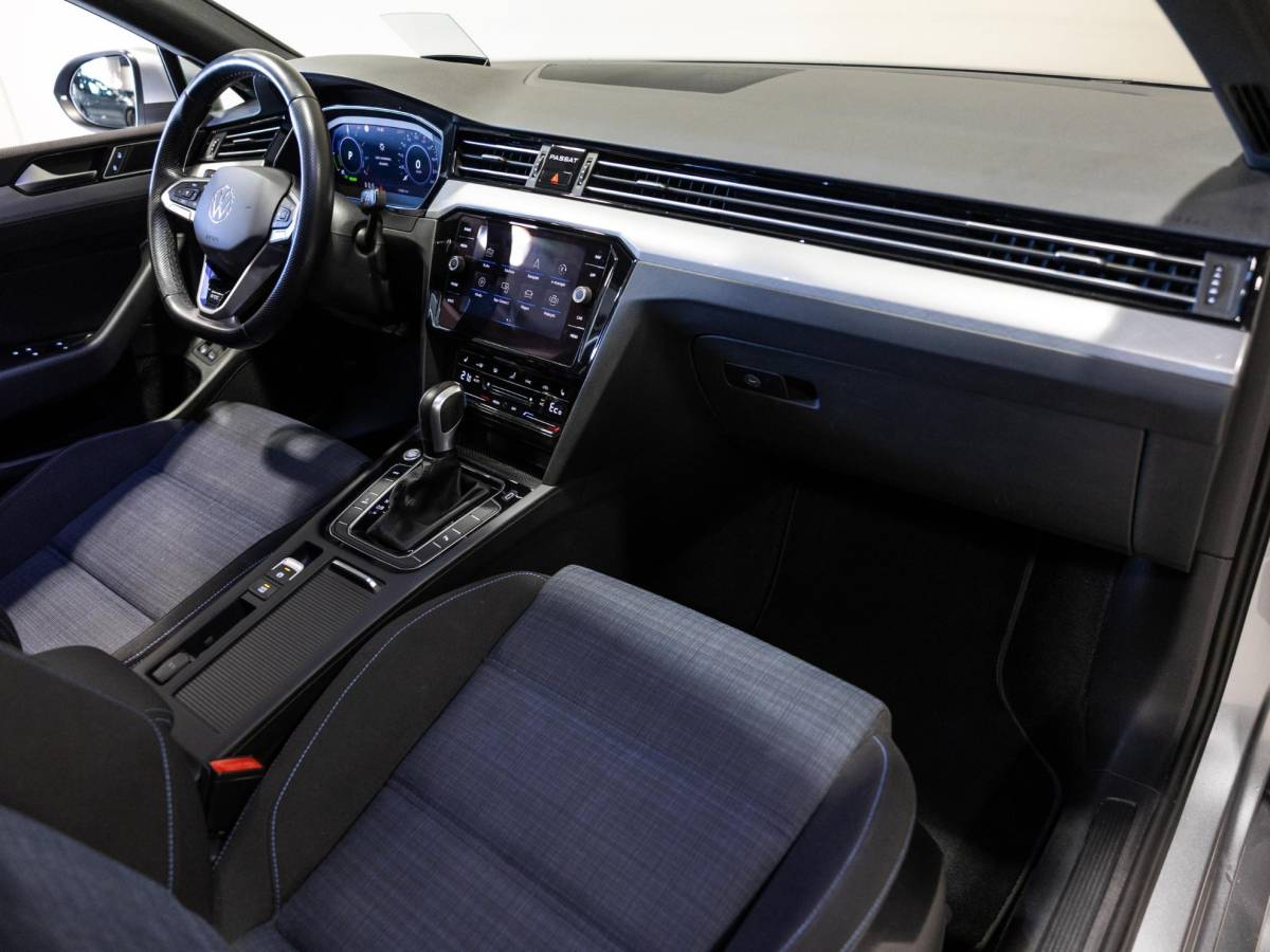 Volkswagen Passat Volkswagen Passat Variant 1.4 TSI PHEV GTE Business SoH 93% / 218pk / Panorama dak / Head-up display / Achteruitrij camera /