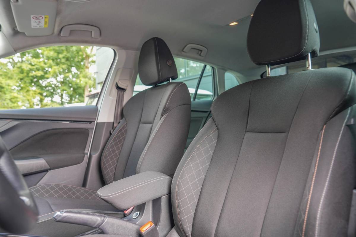 Škoda Scala Skoda Scala 1.0 TSI Business Edition | Automaat | Carplay | Camera | Stoelverwarming