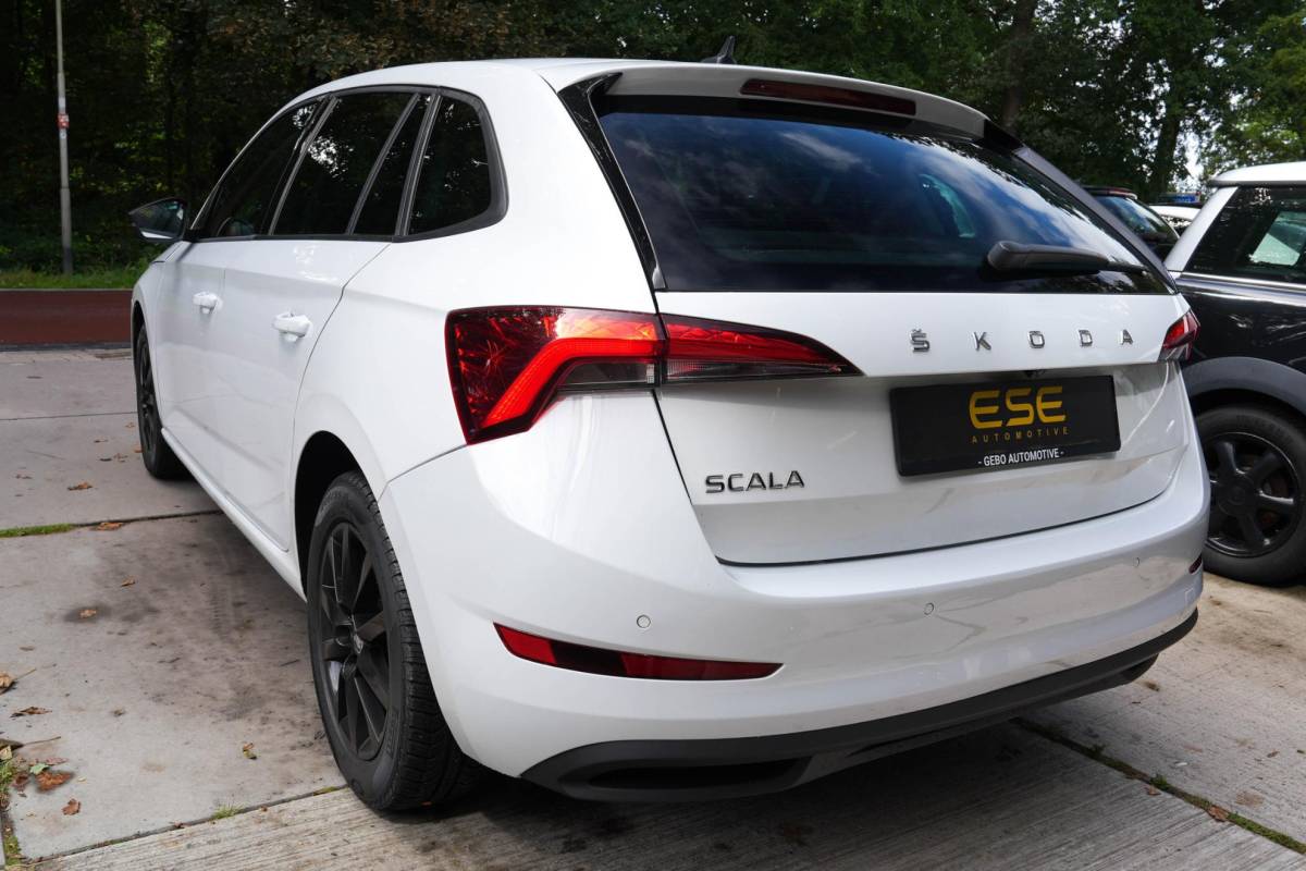 Škoda Scala Skoda Scala 1.0 TSI Business Edition | Automaat | Carplay | Camera | Stoelverwarming