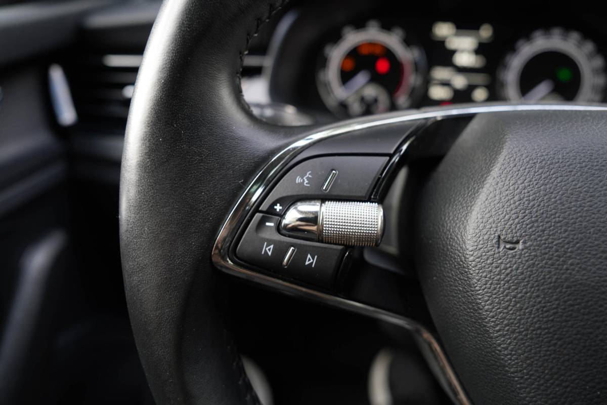 Škoda Scala Skoda Scala 1.0 TSI Business Edition | Automaat | Carplay | Camera | Stoelverwarming