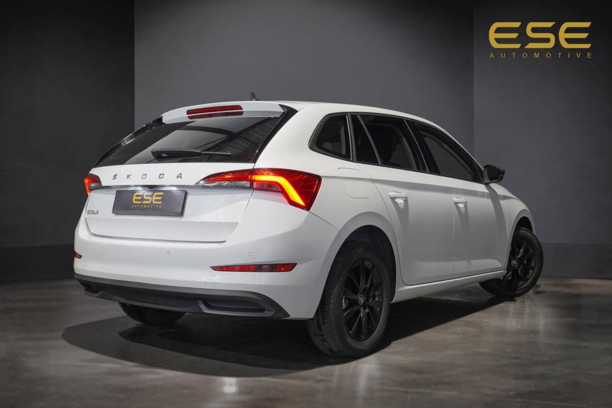 Škoda Scala Skoda Scala 1.0 TSI Business Edition | Automaat | Carplay | Camera | Stoelverwarming