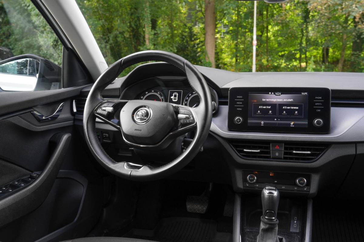 Škoda Scala Skoda Scala 1.0 TSI Business Edition | Automaat | Carplay | Camera | Stoelverwarming