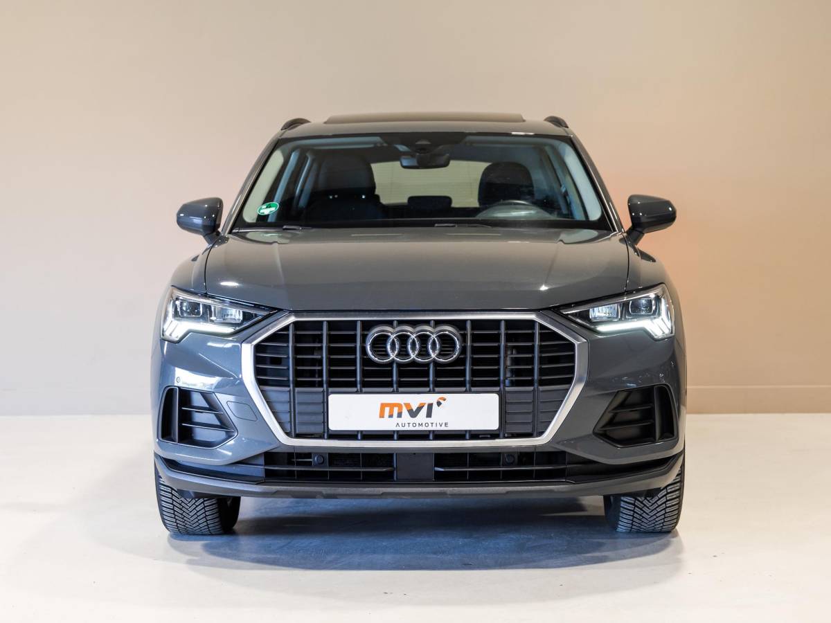 Audi Q3 Audi Q3 45 TFSI e Business Edition / 245pk / Keyless / Dodehoek herkenning / Adaptieve cruise control /