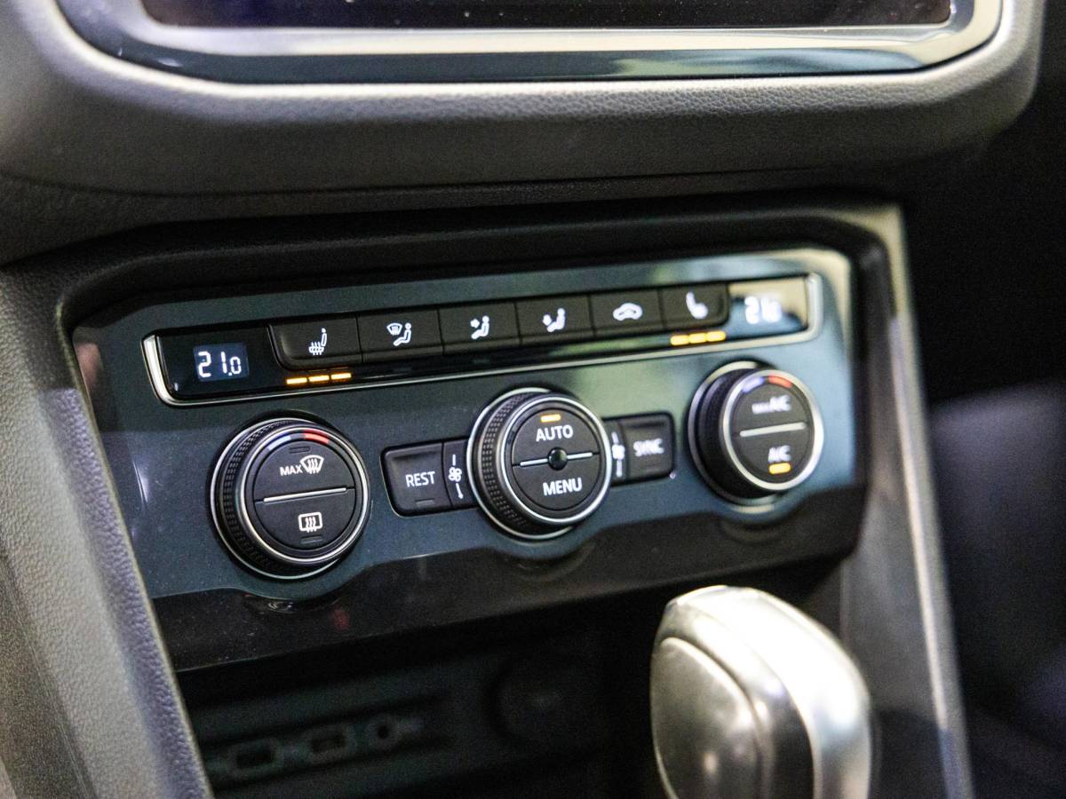 Volkswagen Tiguan Volkswagen Tiguan 1.4 TSI ACT Highline Sound / 150pk / Dynaudio / Achteruitrij camera / Stoelverwarming /