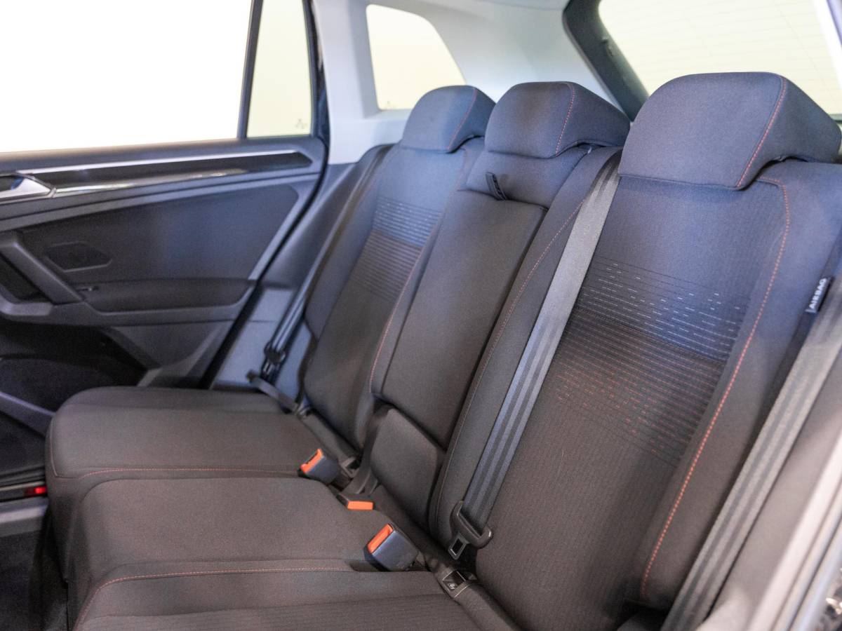 Volkswagen Tiguan Volkswagen Tiguan 1.4 TSI ACT Highline Sound / 150pk / Dynaudio / Achteruitrij camera / Stoelverwarming /