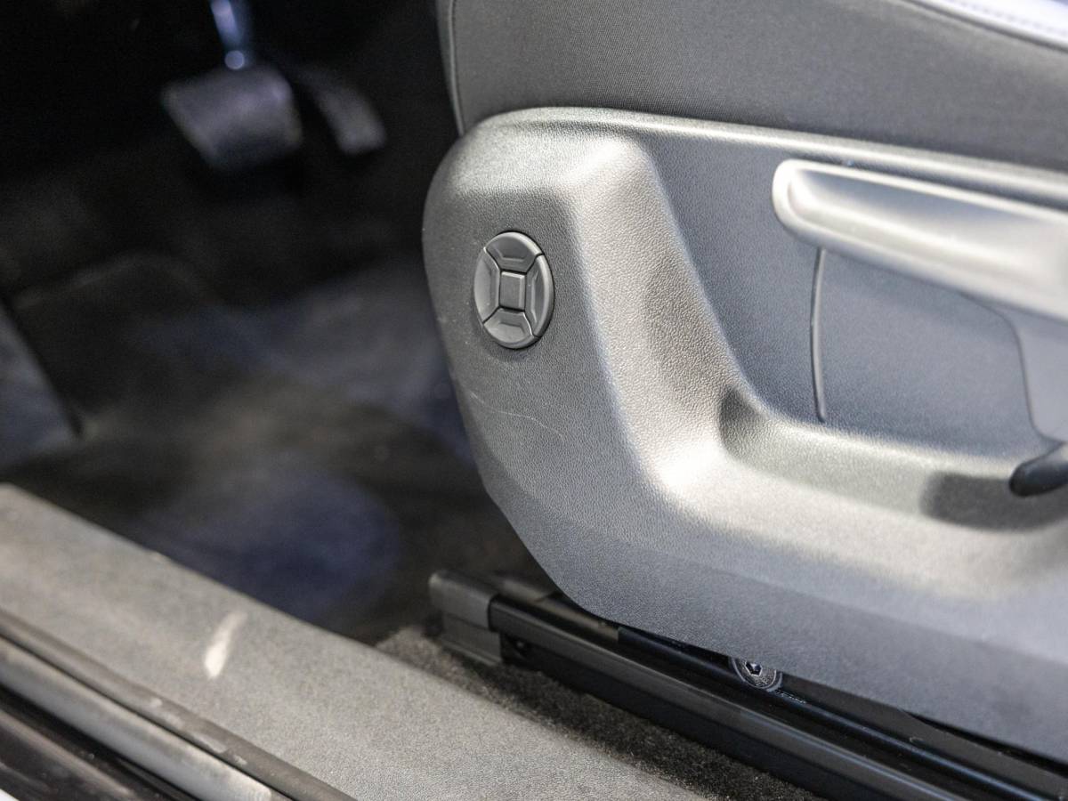 Volkswagen Tiguan Volkswagen Tiguan 1.5 eHybrid Life Edition / 204pk / SoH 100% / Achteruitrij camera / Dodehoek herkenning / CarPlay /