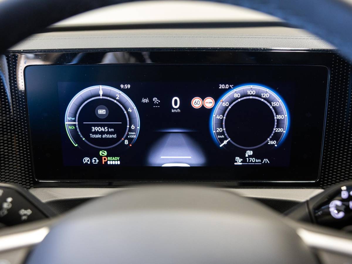 Volkswagen Tiguan Volkswagen Tiguan 1.5 eHybrid Life Edition / 204pk / SoH 100% / Achteruitrij camera / Dodehoek herkenning / CarPlay /