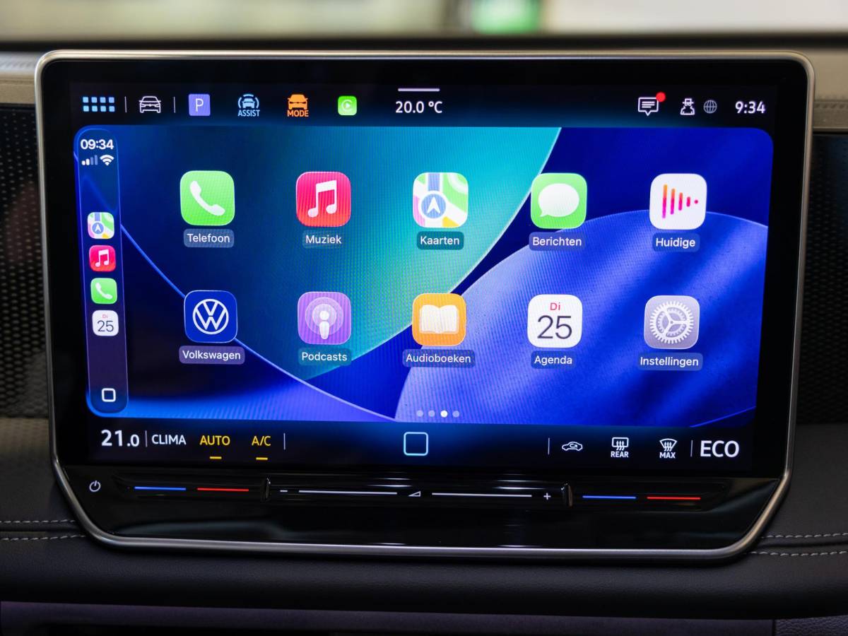 Volkswagen Tiguan Volkswagen Tiguan 1.5 eHybrid Life Edition / 204pk / SoH 100% / Achteruitrij camera / Dodehoek herkenning / CarPlay /