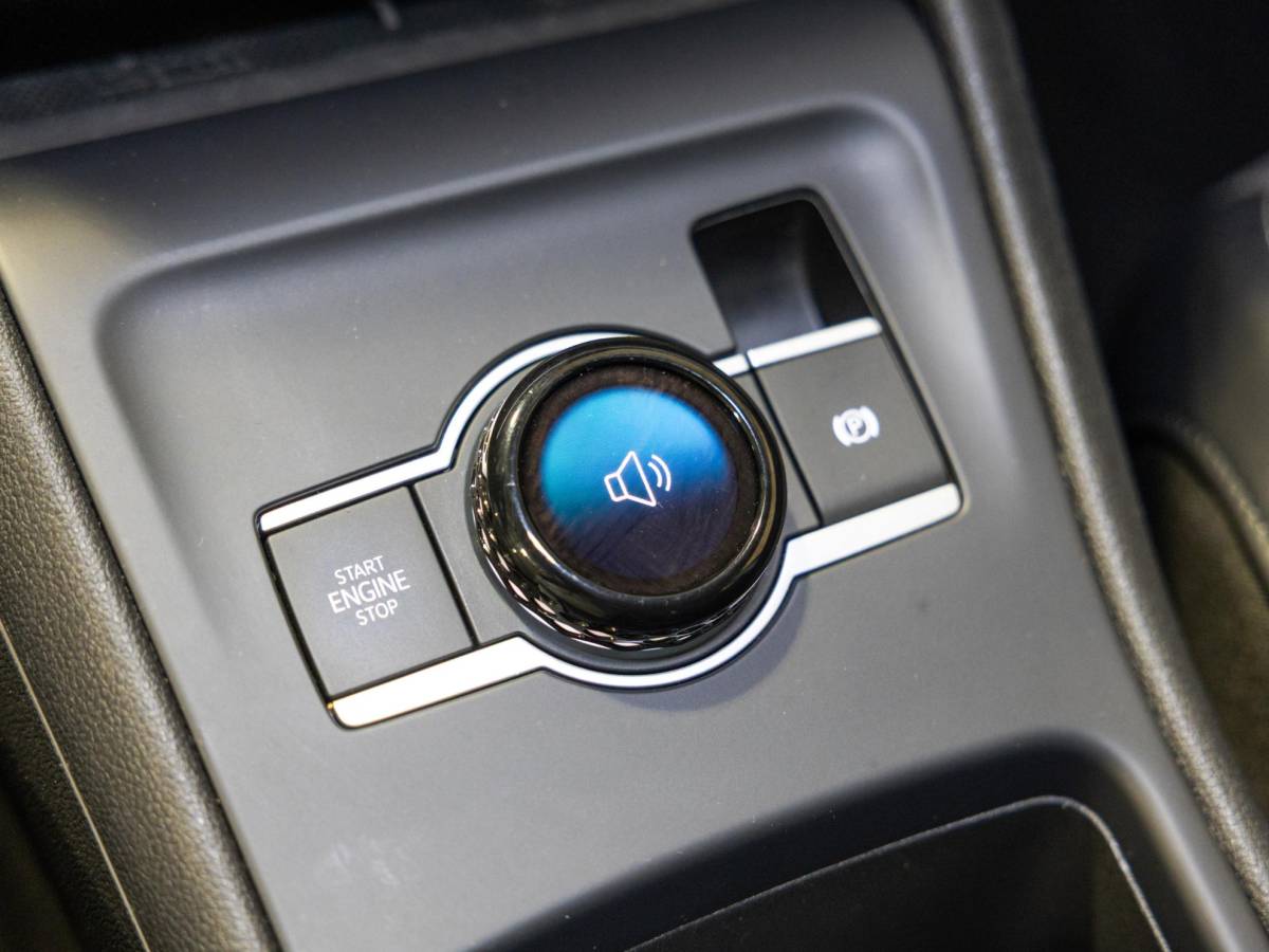 Volkswagen Tiguan Volkswagen Tiguan 1.5 eHybrid Life Edition / 204pk / SoH 100% / Achteruitrij camera / Dodehoek herkenning / CarPlay /