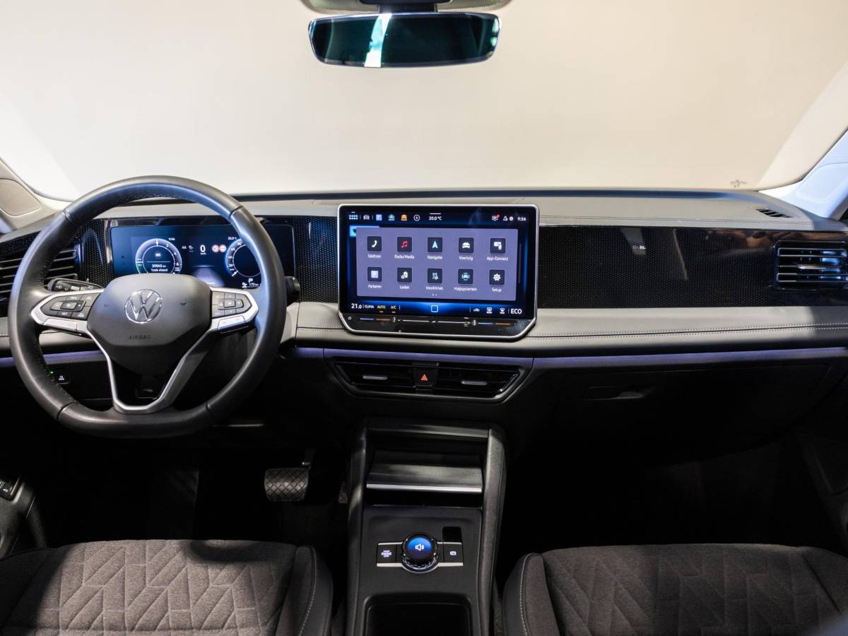 Volkswagen Tiguan Volkswagen Tiguan 1.5 eHybrid Life Edition / 204pk / SoH 100% / Achteruitrij camera / Dodehoek herkenning / CarPlay /
