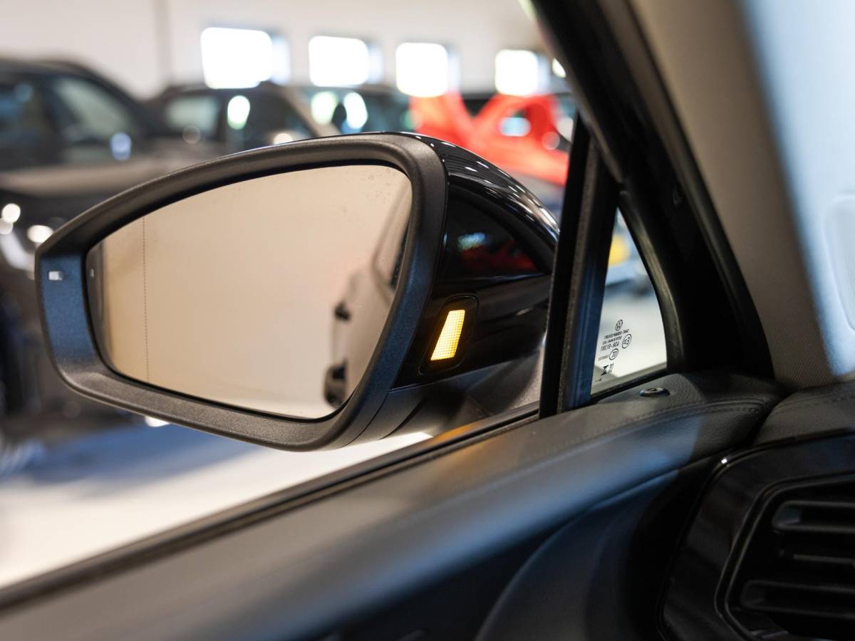 Volkswagen Tiguan Volkswagen Tiguan 1.5 eHybrid Life Edition / 204pk / SoH 100% / Achteruitrij camera / Dodehoek herkenning / CarPlay /