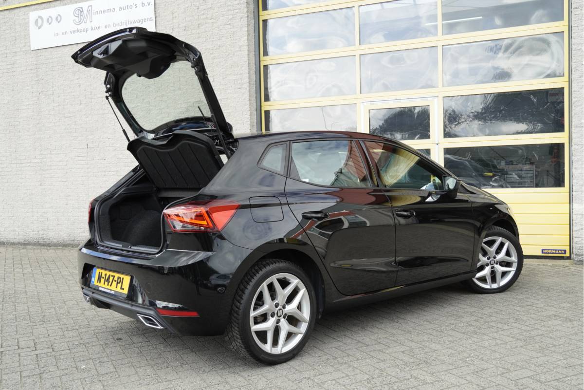 SEAT Ibiza SEAT Ibiza 1.0 TSI 5drs FR Business Intense Plus BJ2021 Lmv 17″ | Led V+A | Pdc | App-Connect | Navi | Dashboard verlichting | Climate control | Cruise control | Sportstoelen | Verwarmde voorstoelen | Zwarte hemel | Getint glas