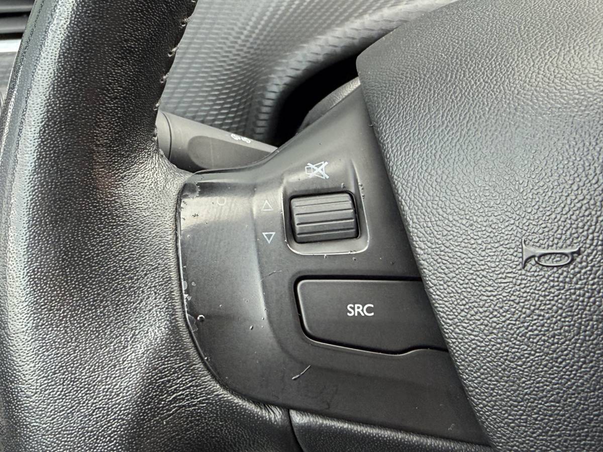 Peugeot 2008 Peugeot 2008 1.2 PureTech Allure | TREKHAAK | CLIMA | NAVI | BLUETOOTH | PDC | LMV | CRUISE | RIEM V.V |