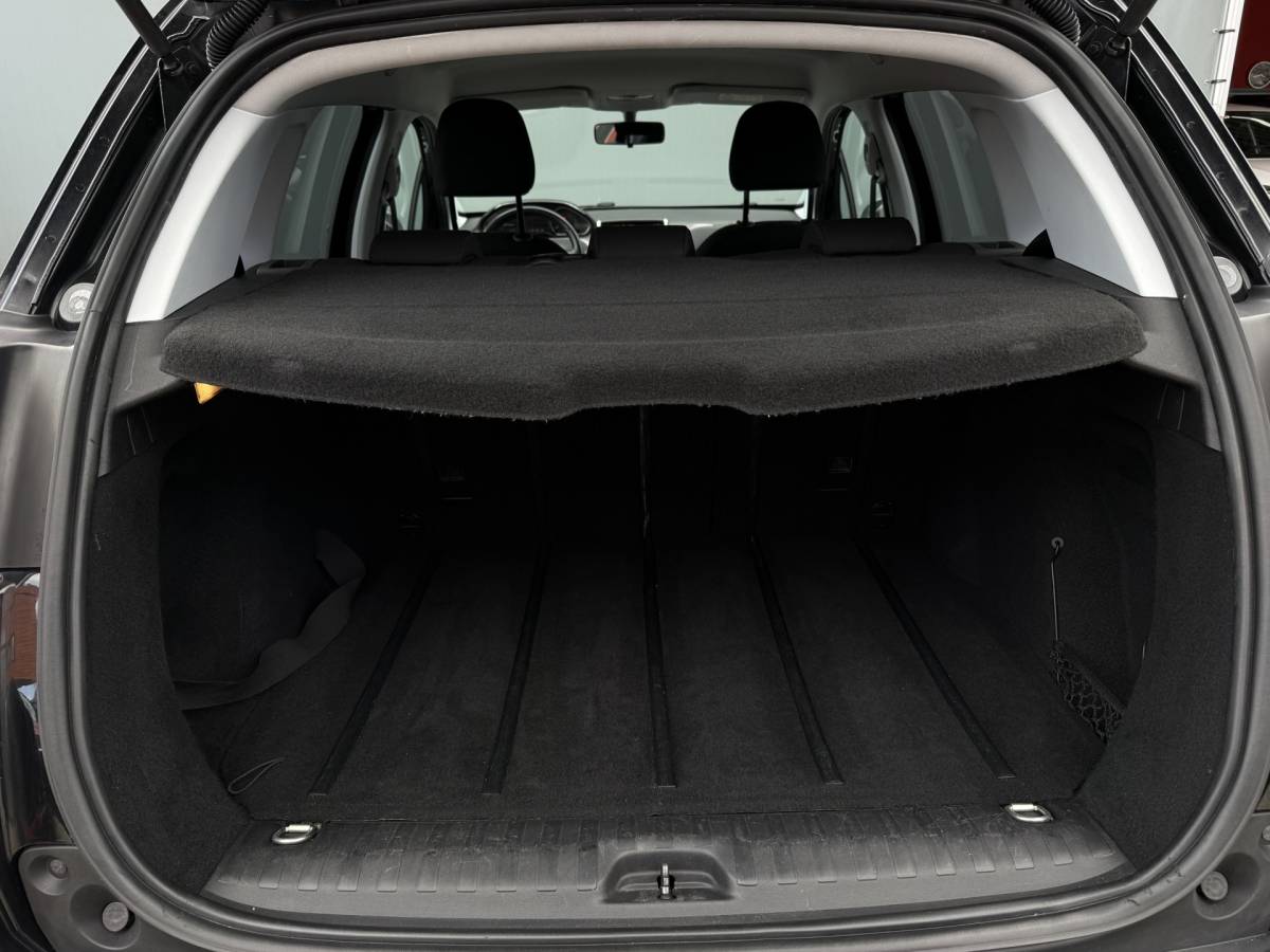 Peugeot 2008 Peugeot 2008 1.2 PureTech Allure | TREKHAAK | CLIMA | NAVI | BLUETOOTH | PDC | LMV | CRUISE | RIEM V.V |
