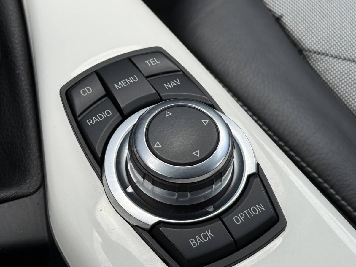 BMW 1 Serie BMW 1-serie BWJ 2011 116i  136 PK Business NAVI | CLIMA | PDC | CRUISE | LMV | BLUETOOTH |