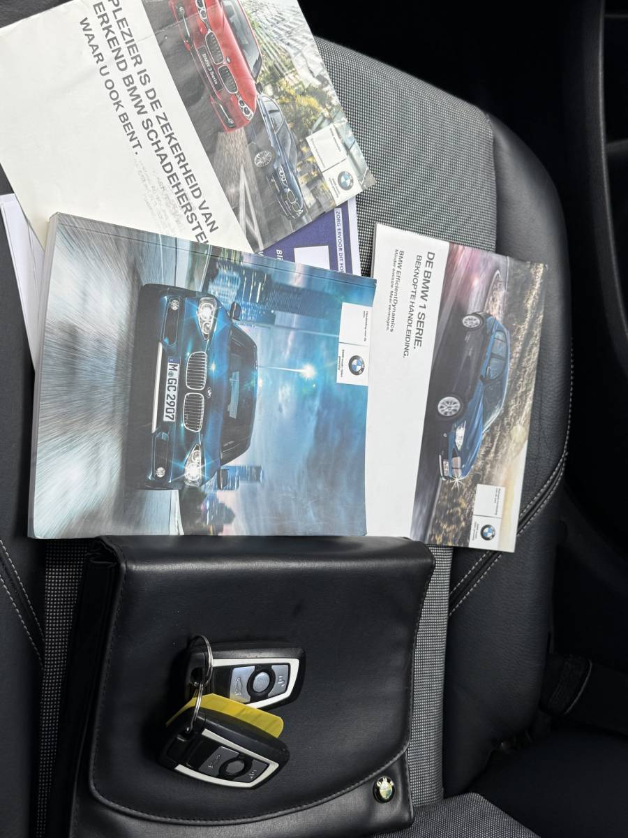 BMW 1 Serie BMW 1-serie BWJ 2011 116i  136 PK Business NAVI | CLIMA | PDC | CRUISE | LMV | BLUETOOTH |