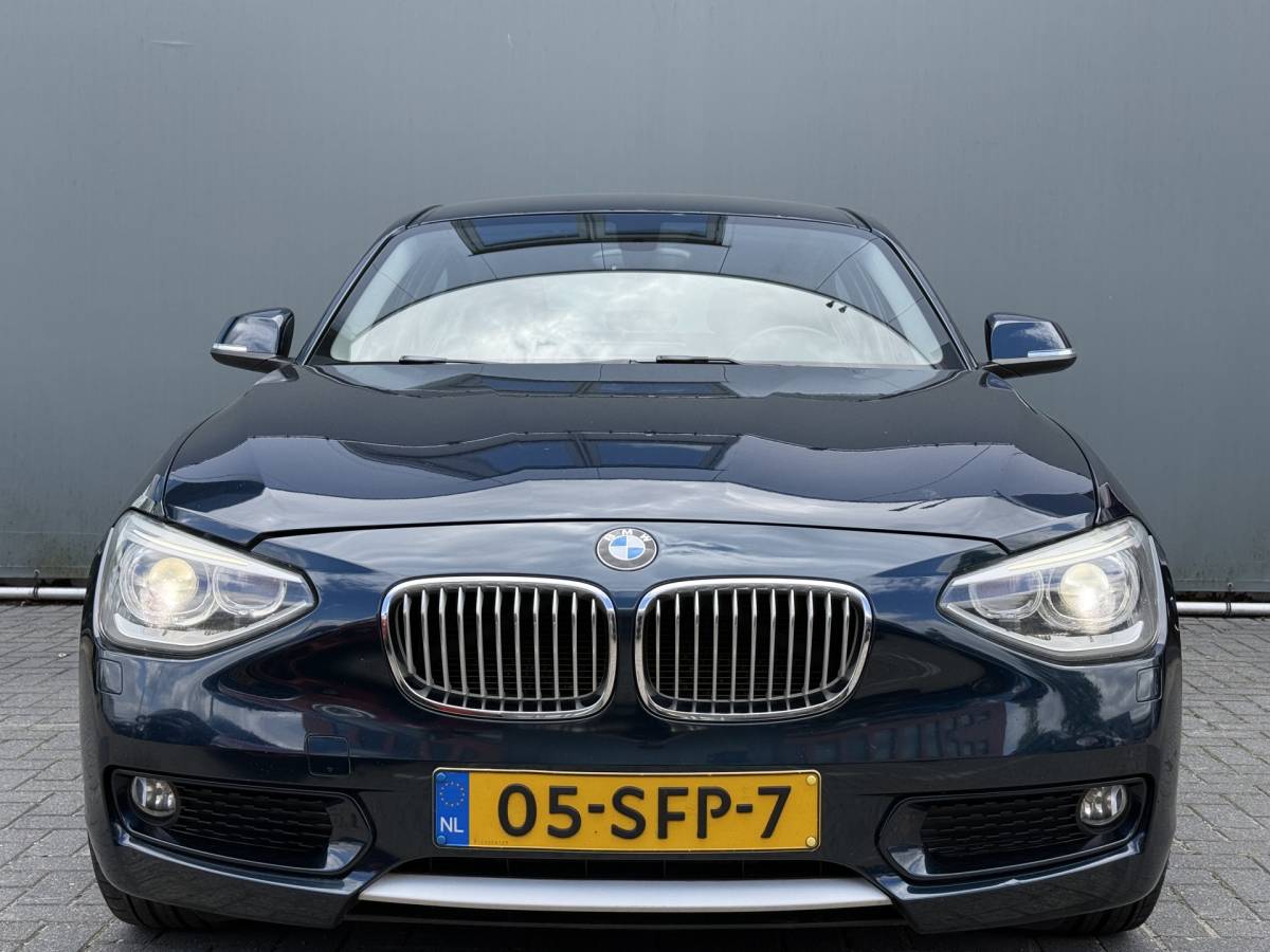 BMW 1 Serie BMW 1-serie BWJ 2011 116i  136 PK Business NAVI | CLIMA | PDC | CRUISE | LMV | BLUETOOTH |