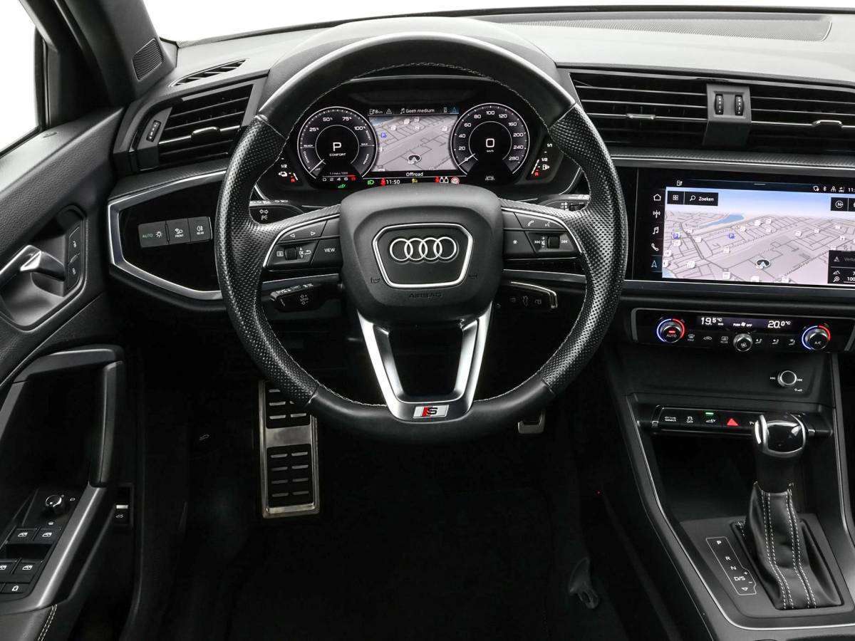 Audi Q3 Audi Q3 Sportback 45 TFSIe 245pk S Edition  · Camera · Apple/Android Car Play · Elek. Achterklep · Dodehoeksensor · Lederen Bekleding · Garantie t/m 04-02-2027 of 100.000km