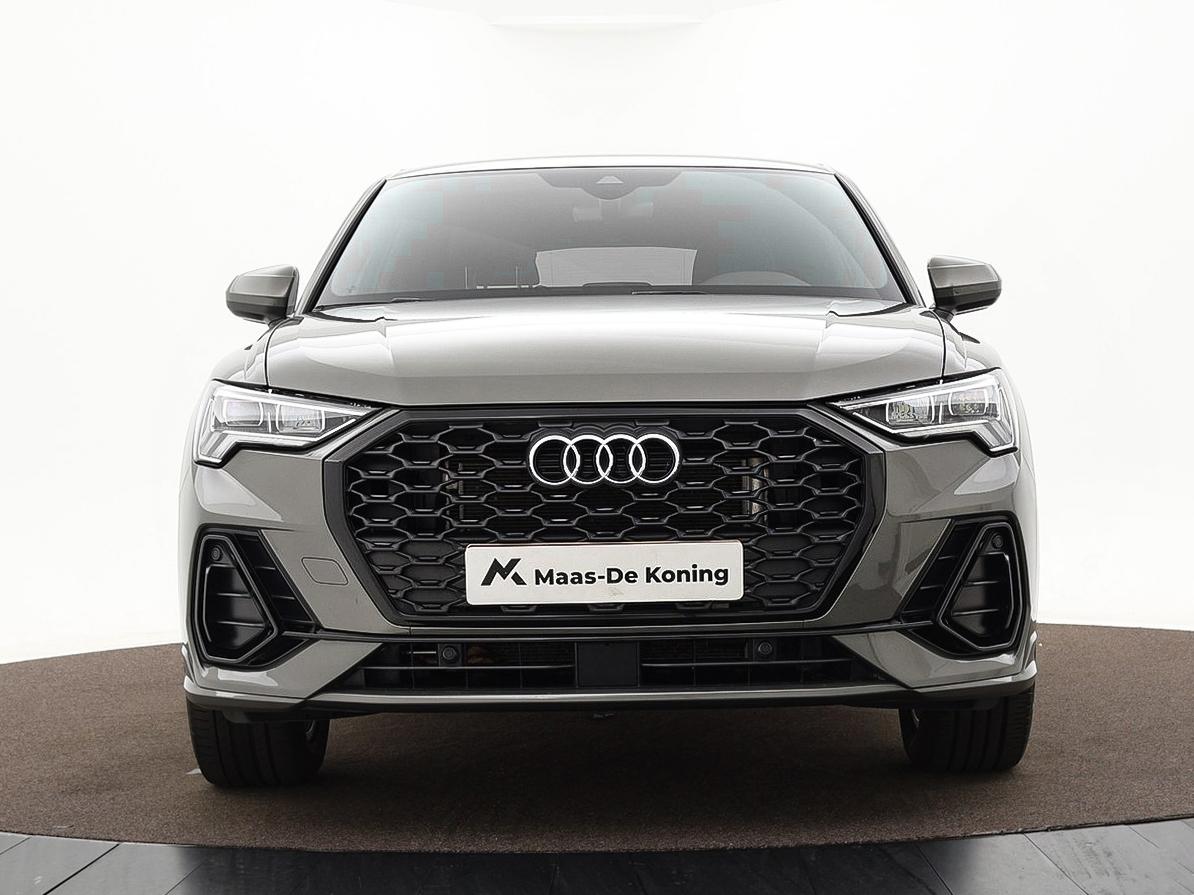 Audi Q3 Audi Q3 Sportback 45 TFSIe 245pk S Edition  · Camera · Apple/Android Car Play · Elek. Achterklep · Dodehoeksensor · Lederen Bekleding · Garantie t/m 04-02-2027 of 100.000km