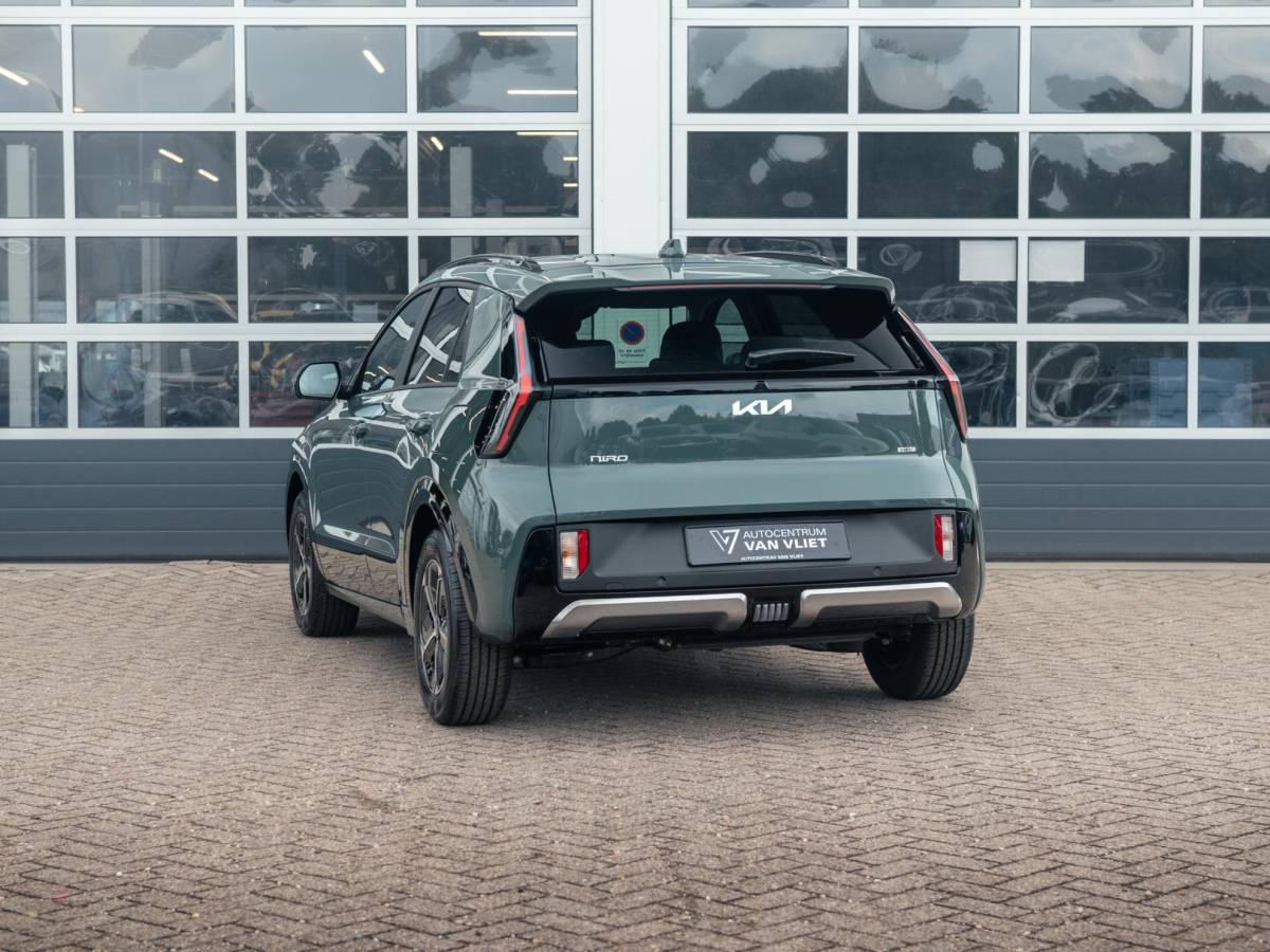Kia Niro Kia Niro 1.6 GDi Hybrid DynamicLine | Actieprijs* | Snel leverbaar!| Nieuw model | Navi. | Clima. | Adapt. Cruise. | Parkeersensoren
