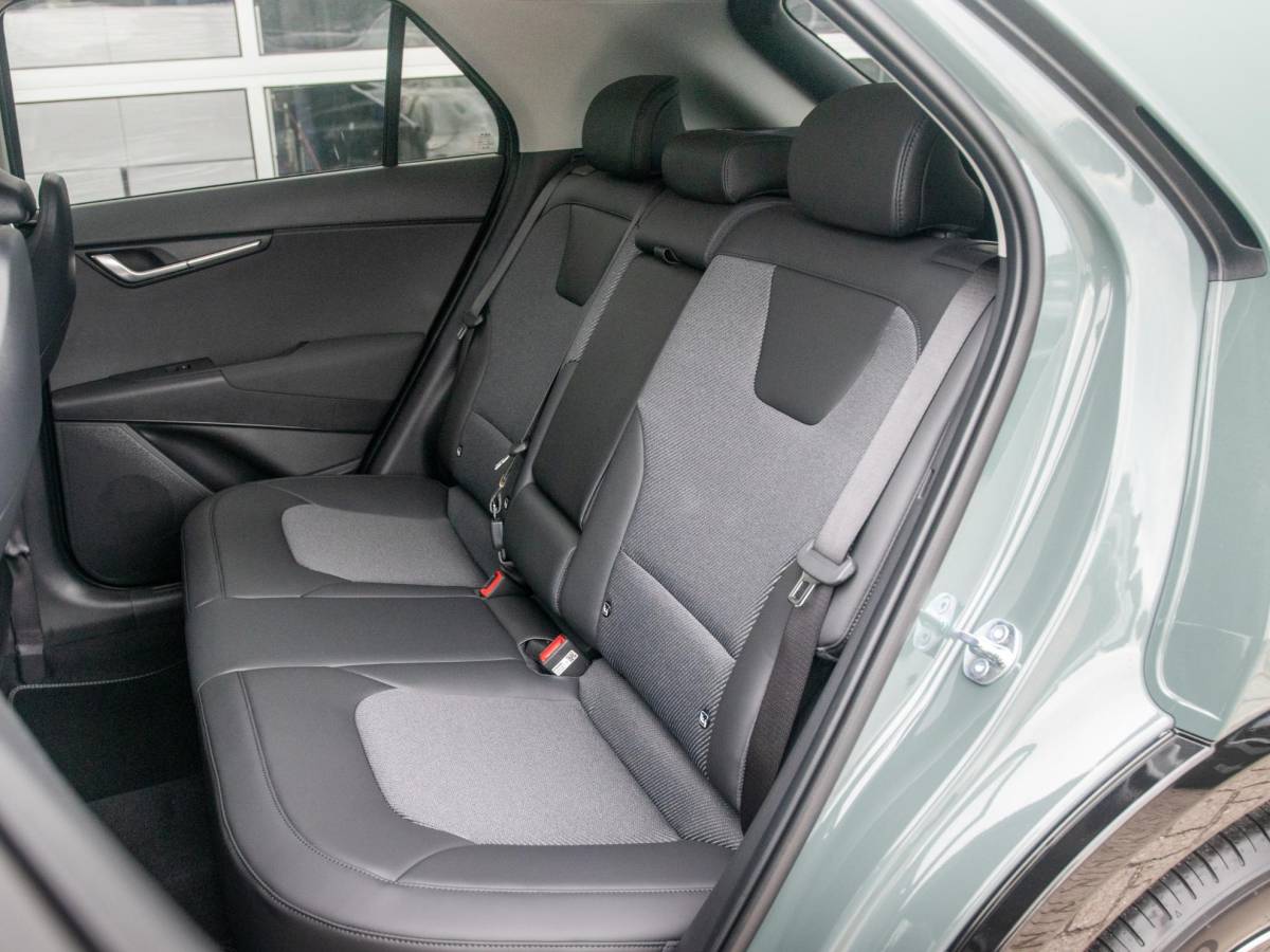 Kia Niro Kia Niro 1.6 GDi Hybrid DynamicLine | Actieprijs* | Direct leverbaar | Nieuw model | Navi. | Clima. | Adapt. Cruise. | Parkeersensoren
