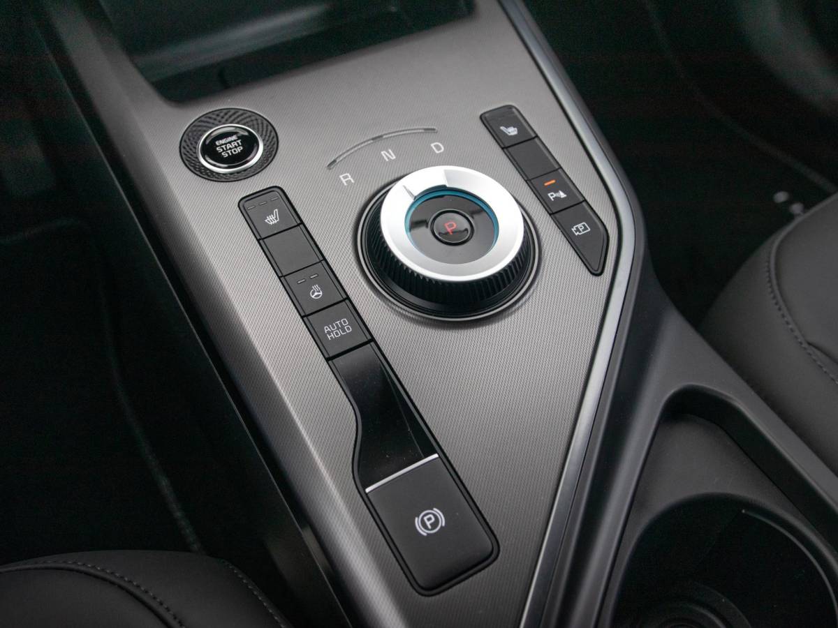 Kia Niro Kia Niro 1.6 GDi Hybrid DynamicLine | Actieprijs* | Direct leverbaar | Nieuw model | Navi. | Clima. | Adapt. Cruise. | Parkeersensoren