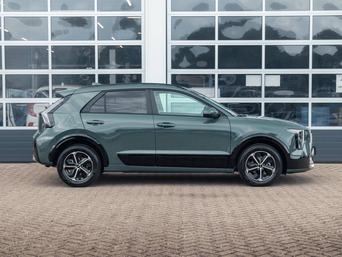 Kia Niro Kia Niro 1.6 GDi Hybrid DynamicLine | Actieprijs* | Direct leverbaar | Nieuw model | Navi. | Clima. | Adapt. Cruise. | Parkeersensoren