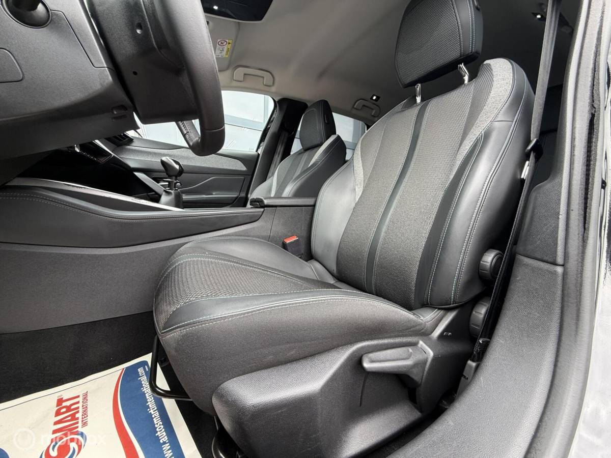 Peugeot 308 Peugeot 308 SW 1.2 PureTech Allure Pack Camera Trekhk Adapt-Cruise