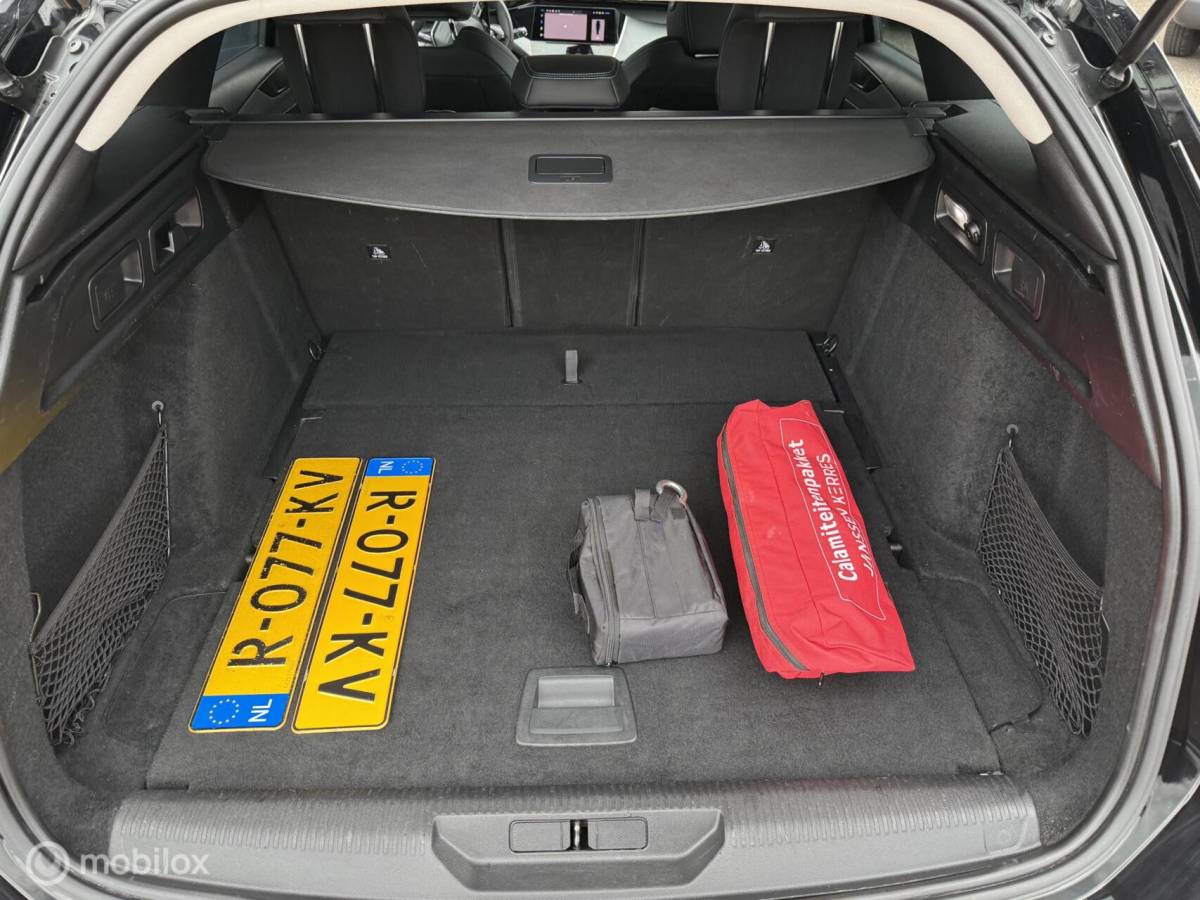 Peugeot 308 Peugeot 308 SW 1.2 PureTech Allure Pack Camera Trekhk Adapt-Cruise