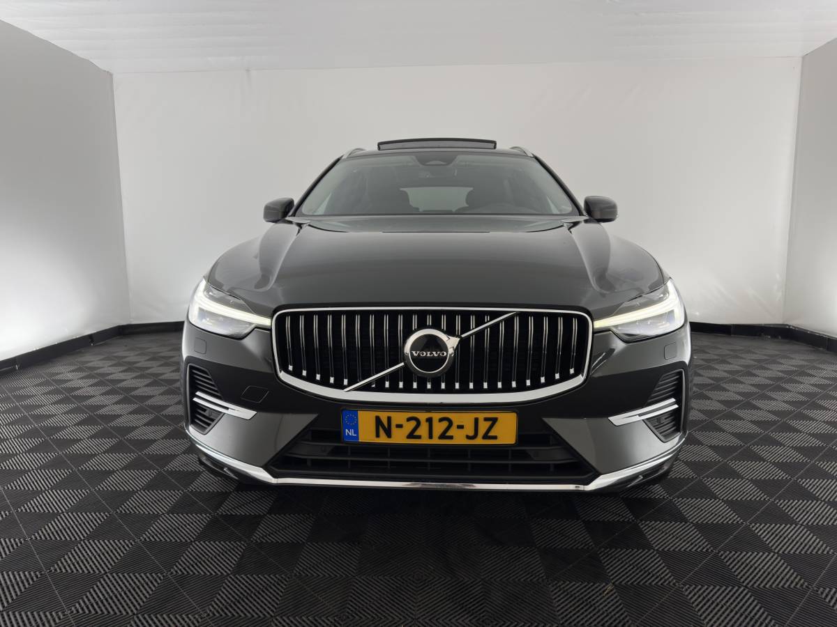 Volvo XC60 Volvo XC60 2.0 T8 AWD Inscription (Plug-In) *PANO | LEATHER | FULL-LED | MEMORY-PACK | HARMAN/KARDON-AUDIO | CAMERA | HEATED-CONTOURSEATS | DIGI-COCKPIT | NAVI-FULLMAP | PRIVACYGLASS | ECC | PDC | CRUISE | CARPLAY | TOWBAR | 19”ALU*